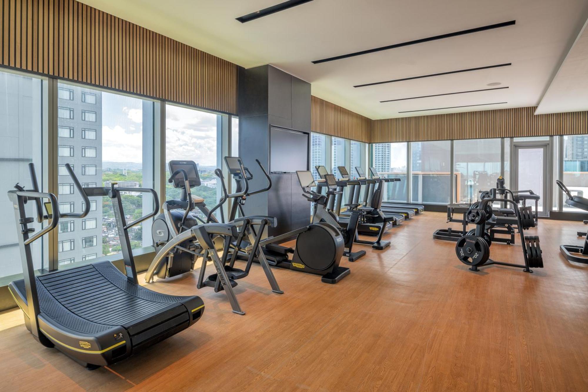 Solaire Resort North Кесон-Сити Экстерьер фото
