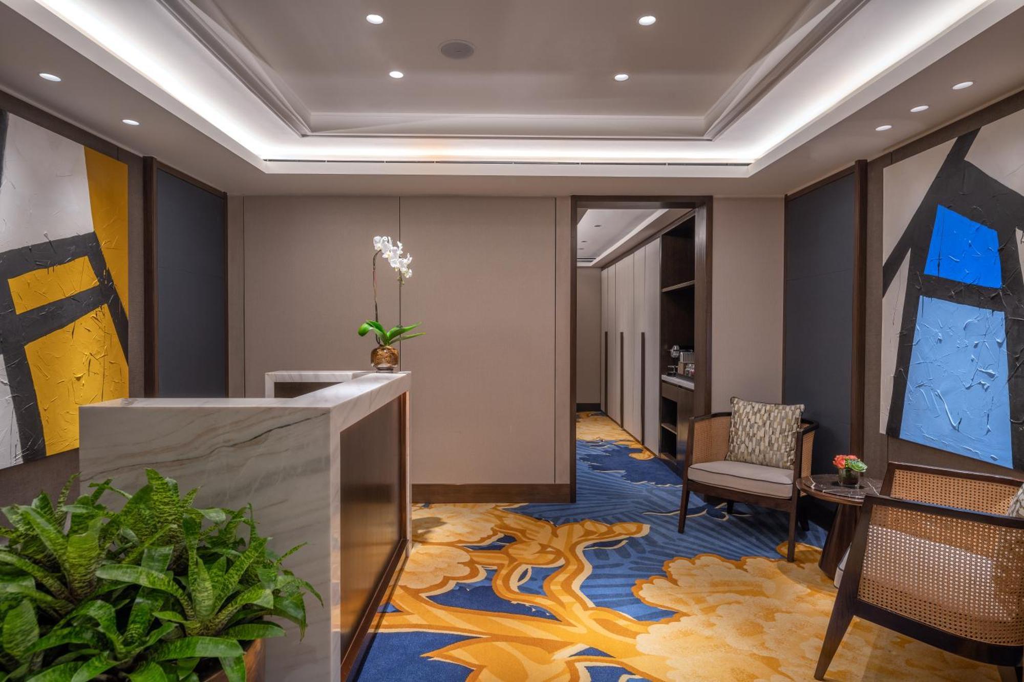 Solaire Resort North Кесон-Сити Экстерьер фото
